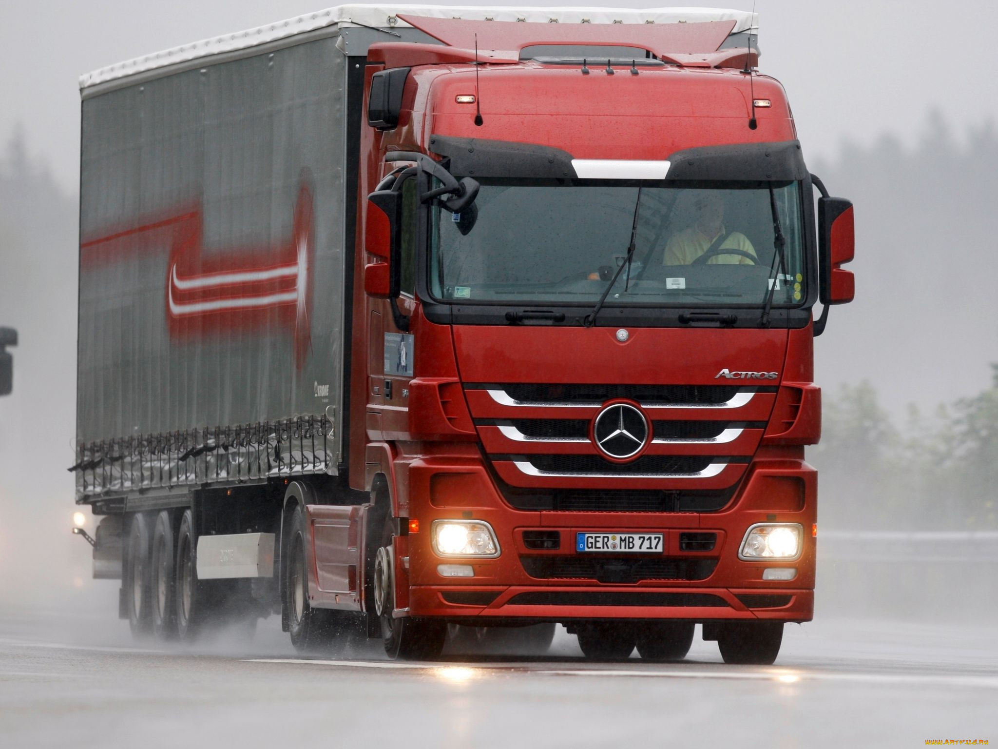 , mercedes, trucks